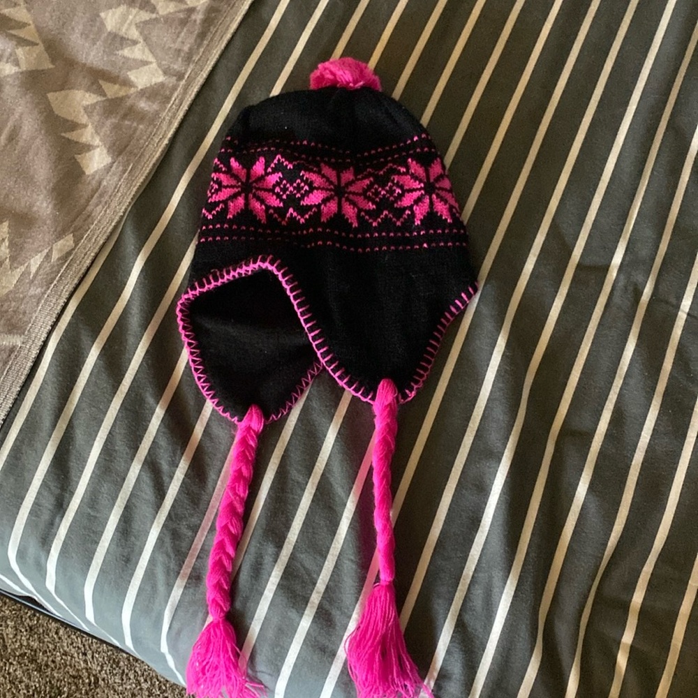 Women’s cute beanie with ear covering
